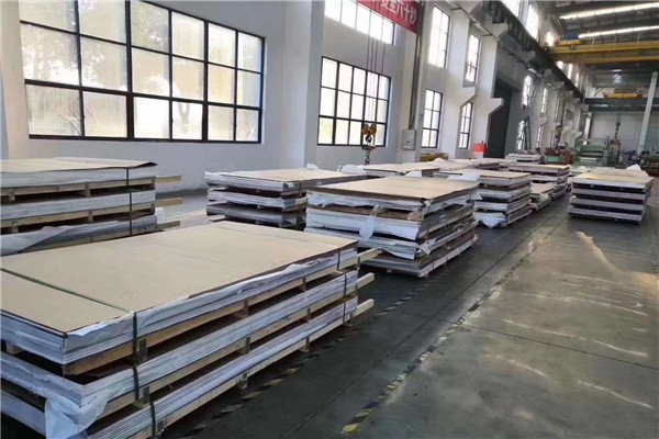 哈氏合金板在工业制造中的性能和应用——以1500宽度型号为例